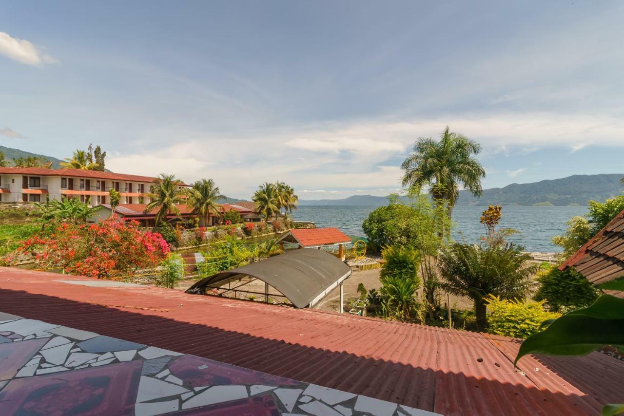 Reddoorz @ Tuktuk Danau Toba Hotel Exterior foto